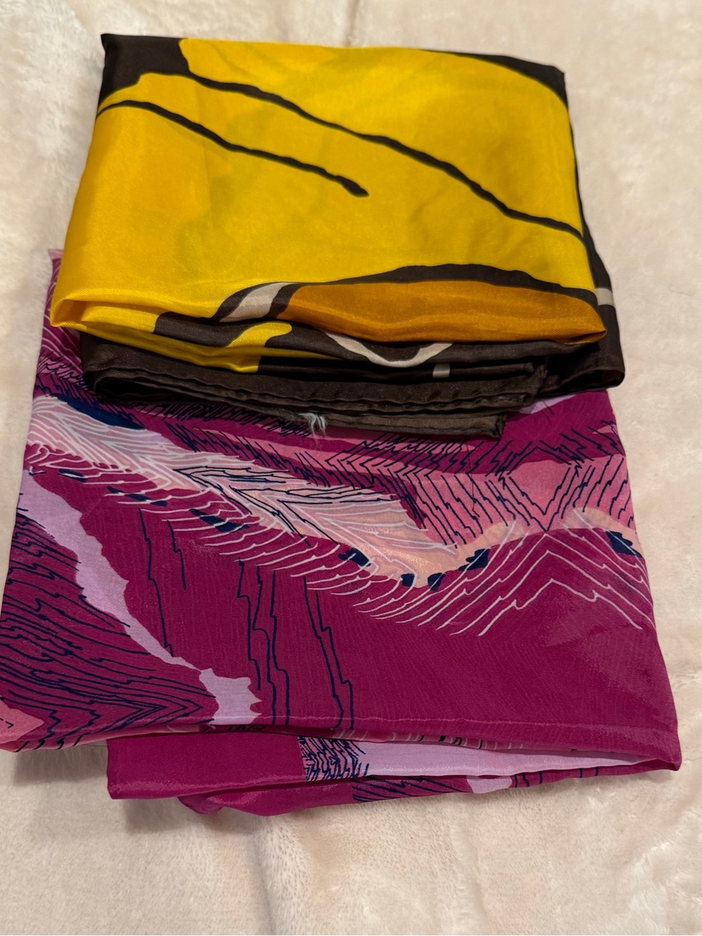Vintage 70s Lot of 2 Scarves Mod Square 1 Robinson & Golluber & 1 Unbranded